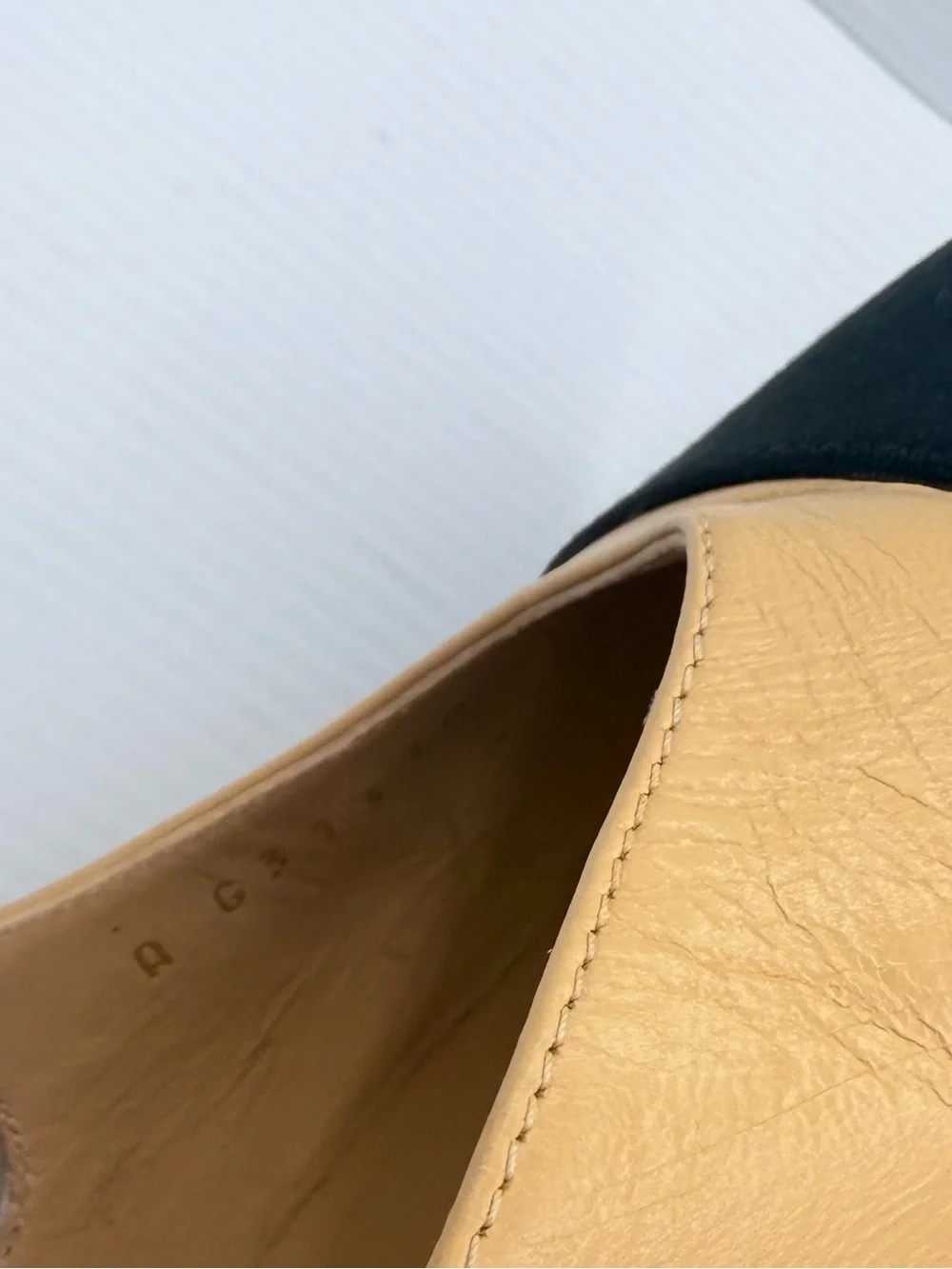 CHANEL Beige and Black Cap Toe Classic Slingback Leather Heels EU 37 CC Logo